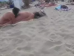 Cô gái tóc nâu tìm thấy một tình nhân phim sex mom and son trẻ cho chồng của cô ấy