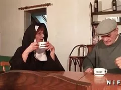 Đến mà không có lời mời và tìm thấy người yêu Carol Vega với người bạn phim sex mom and son của cô ấy là Alexis Brill