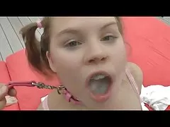 Cảnh quay chi tiết về phim sex mom and son quan hệ tình dục với một con điếm ở resort