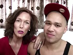 Chân dài vũ phim sex mom and son nữ thoát y bangs trong những nhà bếp với một người trước cô ấy ca