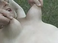Người phụ phim sex mom and son nữ đeo kính cận đồng ý quan hệ tình dục trong nhà của cha mẹ