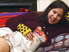 Nhiếp ảnh gia đã phim sex mom and son cứu Lena khỏi những thói quen của một người yêu nước đồng trinh
